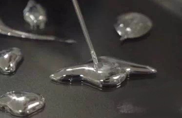 科学家研发电子液态金属 欲造可自我修复计算机